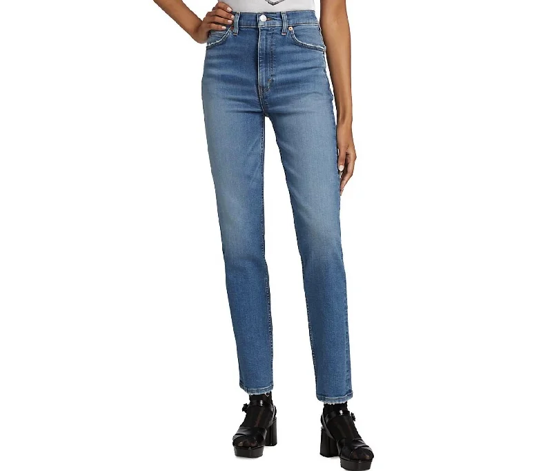 70S Straight Laguna Jeans In Blue Denim Laid - back Women's Vibe