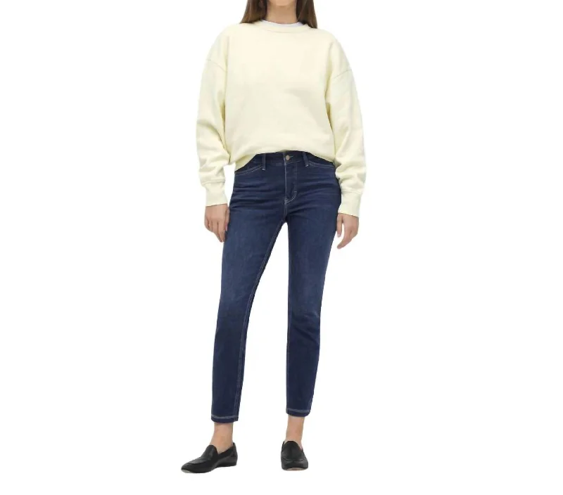 Dream Chic Crop Jean In Darkused Geometric