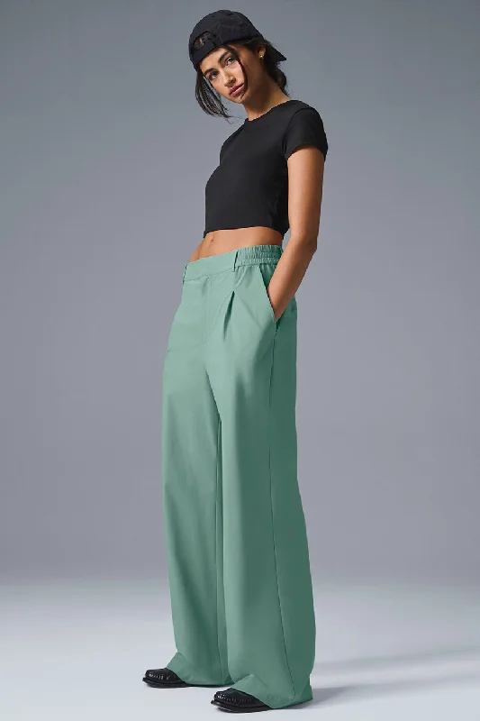High-Waist Pursuit Trouser (Regular) - Botanical Green Refined Women's 