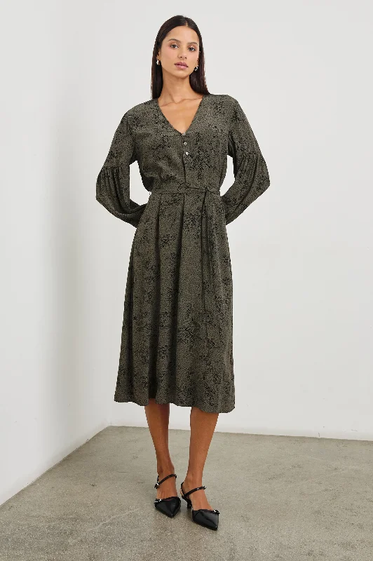 FABIAN DRESS - OLIVE PEBBLE Adventure