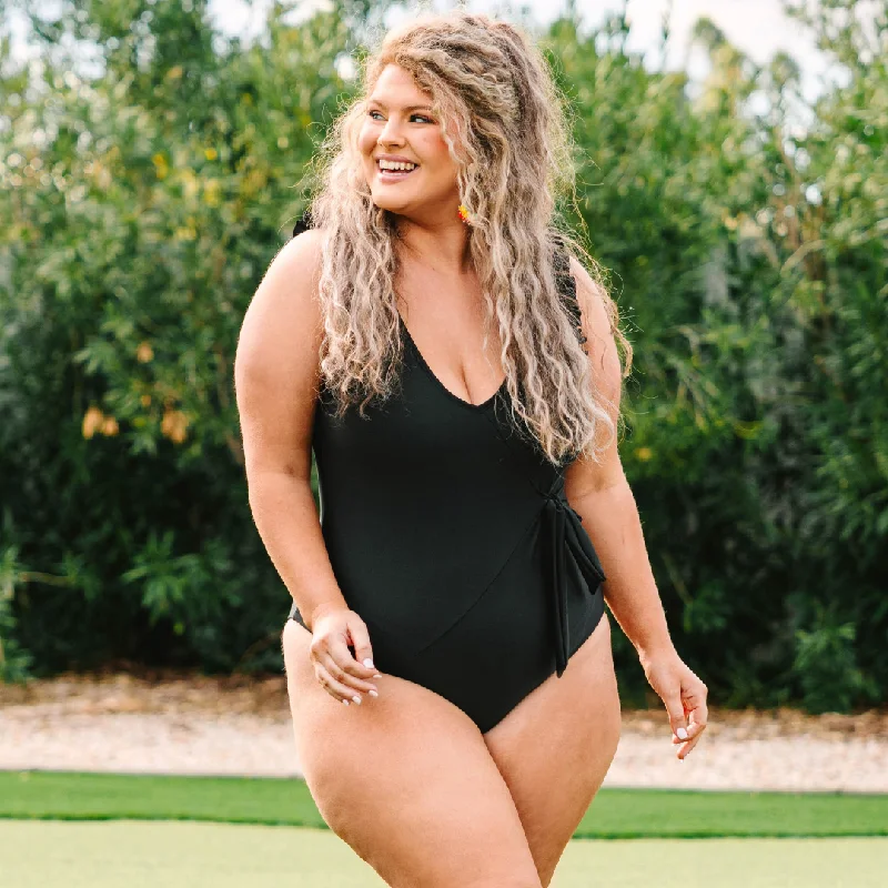Beach Bliss Swimsuit, Black Youthful Women's Pop