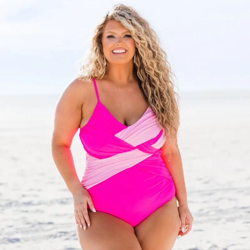 Vacay Ready Swimsuit, Pink Dynamic Women's Moto