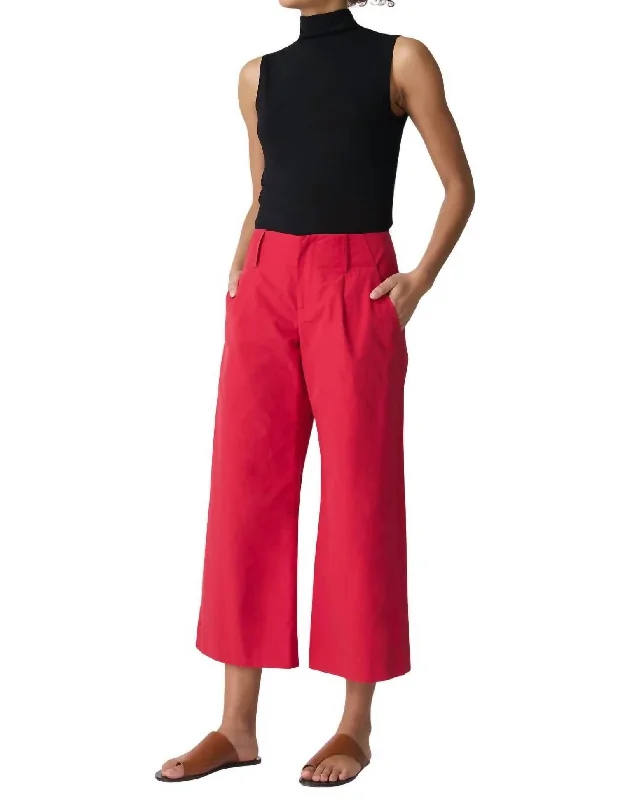 Gabby Crop Pant In Red Disco