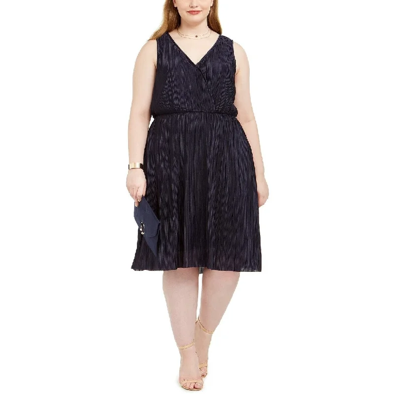 Love Squared Women's Trendy Pleated Surplice Dress Navy Size 3X Business