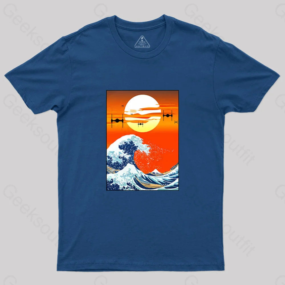 Meets Hokusai T-Shirt Modern Women's Tech