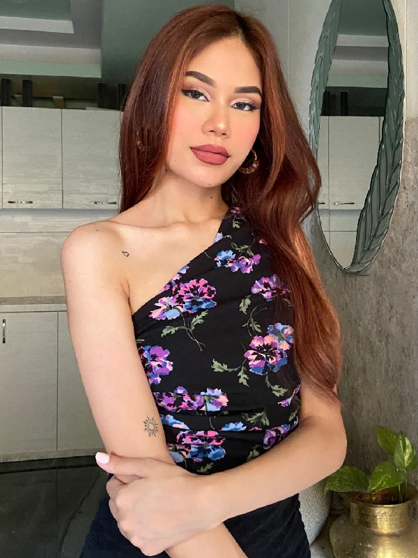 Printed Stretchable One Shoulder Top with Gathered Sides Street
